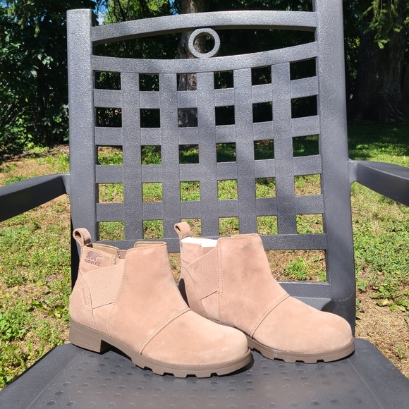 Sorel Other - Sorel brown seude ankle boots